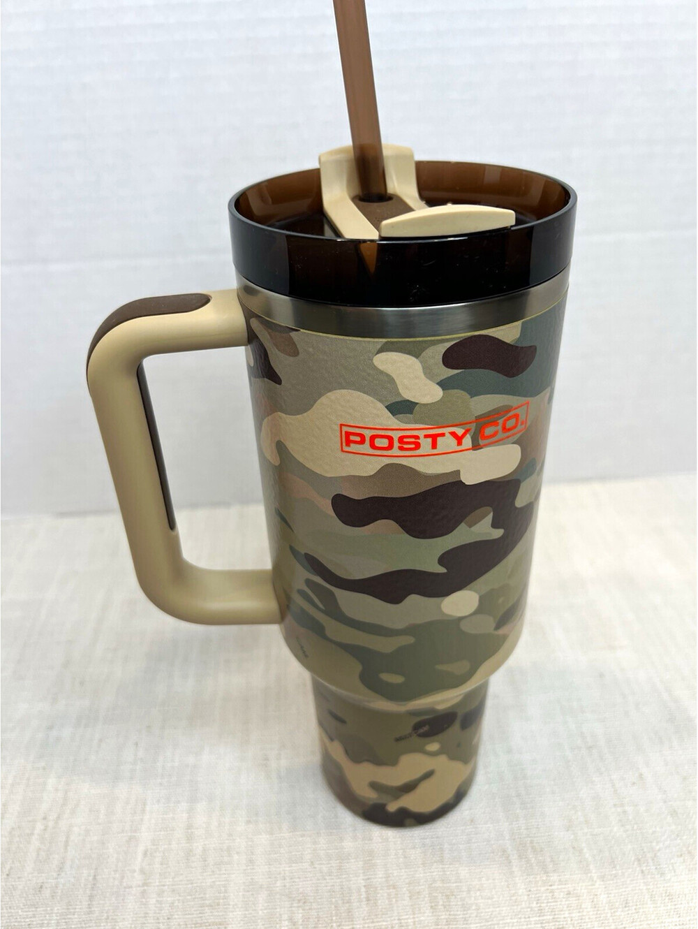 Stanley x Posty Co Quencher H2.0 FlowState 40 oz Camo w/ Handle Lid Straw